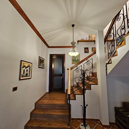 Vila Dani Near Castle And Old Bazar Kruja Kültér fotó