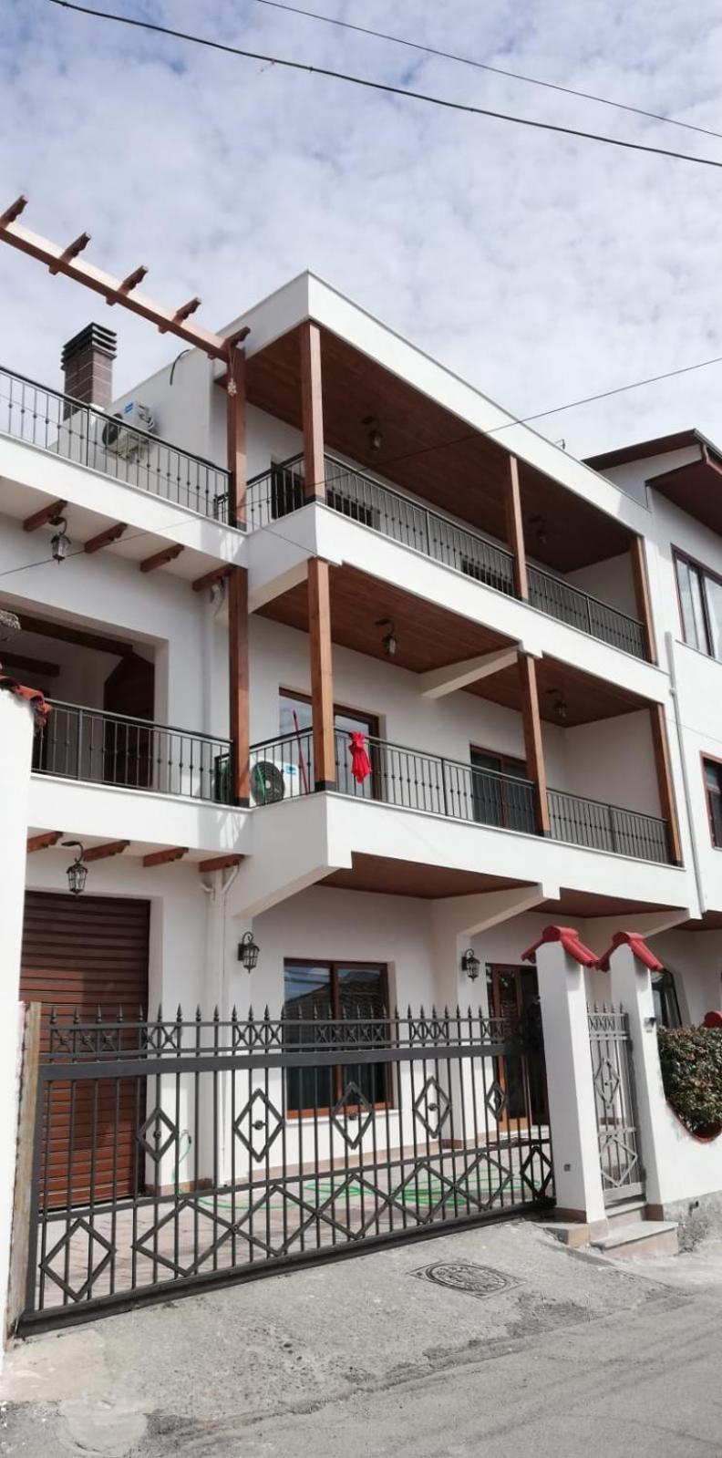 Vila Dani Near Castle And Old Bazar Kruja Kültér fotó