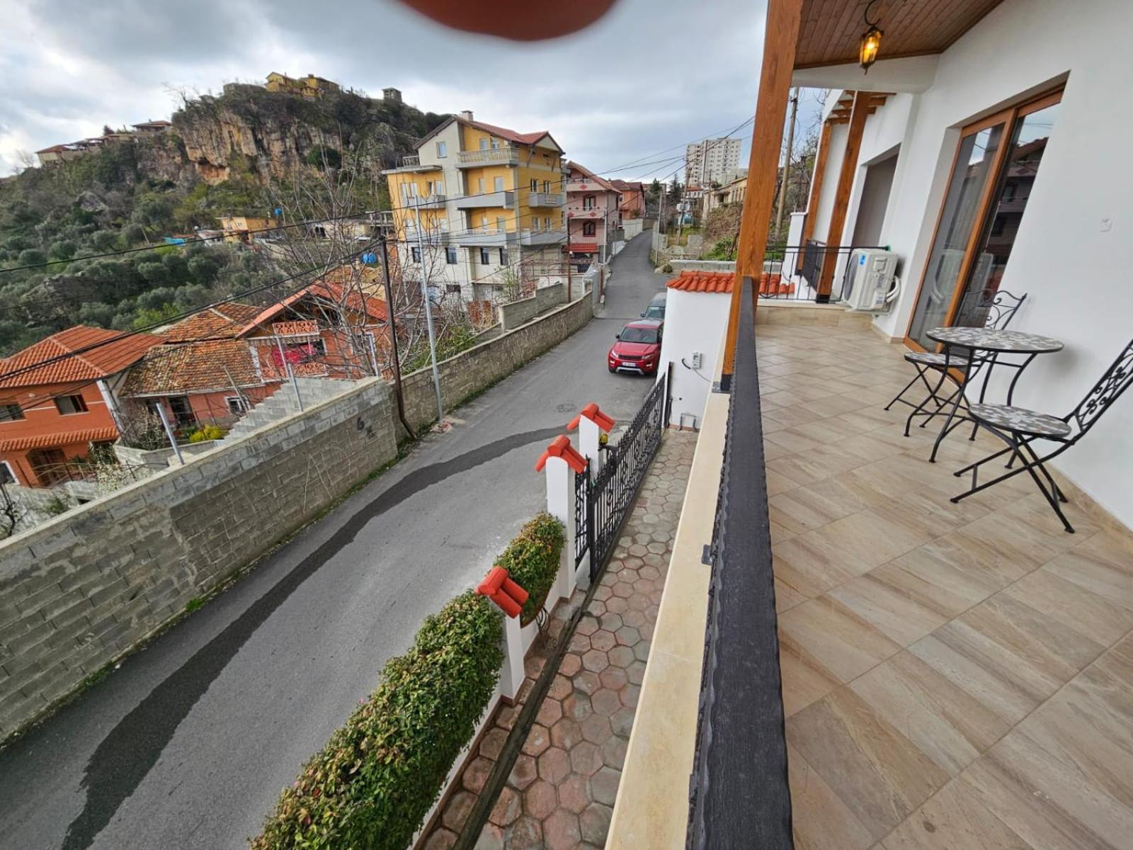 Vila Dani Near Castle And Old Bazar Kruja Kültér fotó